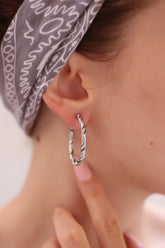 Orecchino in acciaio